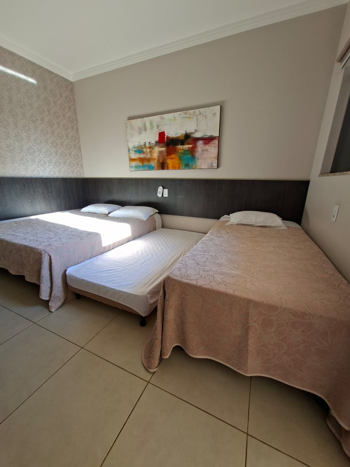 Quarto Quádruplo 1
